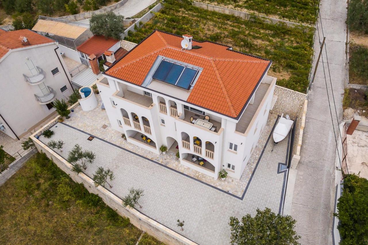 Appartments Villa Daria Marusici  Exterior photo